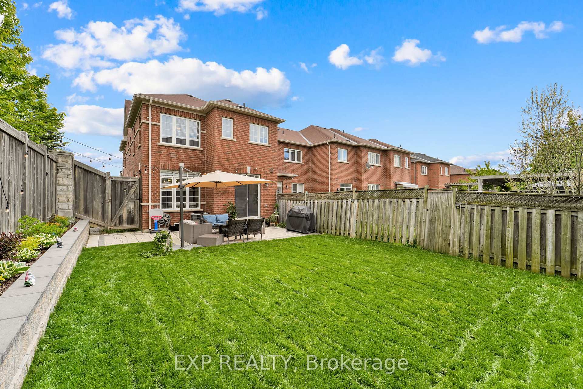Photo 38 of 77 Catalpa Crescent, Vaughan, Patterson — HOMEH
