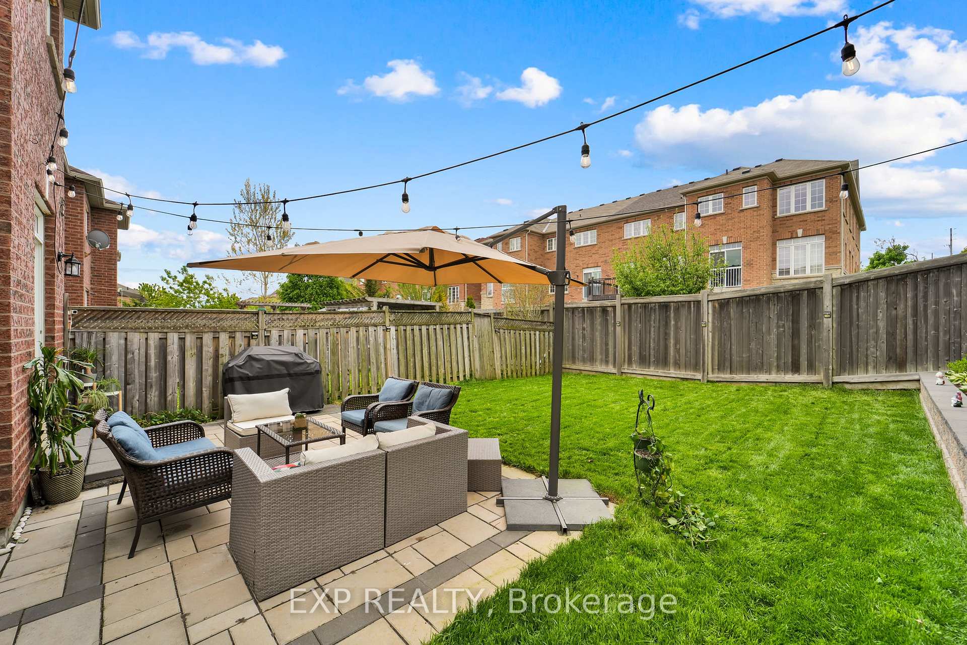 Photo 41 of 77 Catalpa Crescent, Vaughan, Patterson — HOMEH