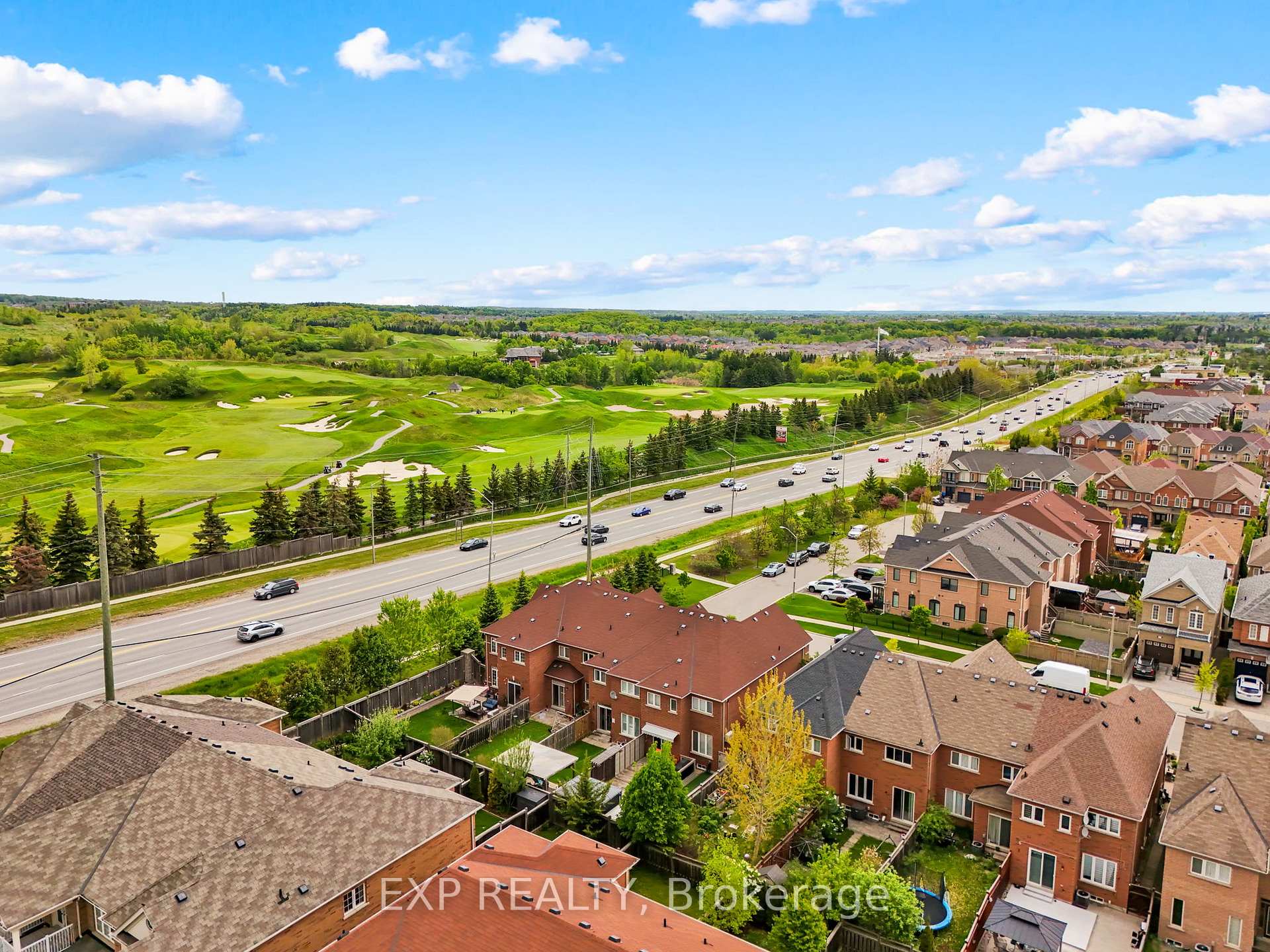 Photo 42 of 77 Catalpa Crescent, Vaughan, Patterson — HOMEH