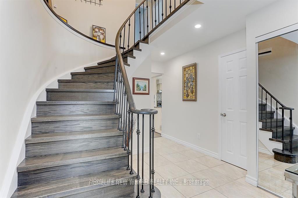 Photo 5 of 23 Martlesham Road, Markham, Milliken Mills East — HOMEH