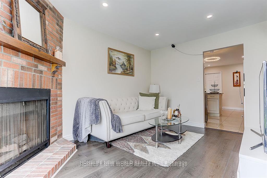 Photo 16 of 23 Martlesham Road, Markham, Milliken Mills East — HOMEH