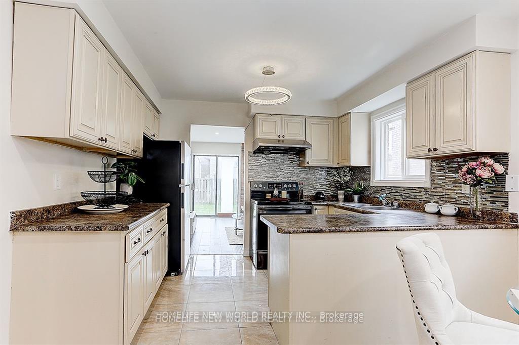Photo 19 of 23 Martlesham Road, Markham, Milliken Mills East — HOMEH