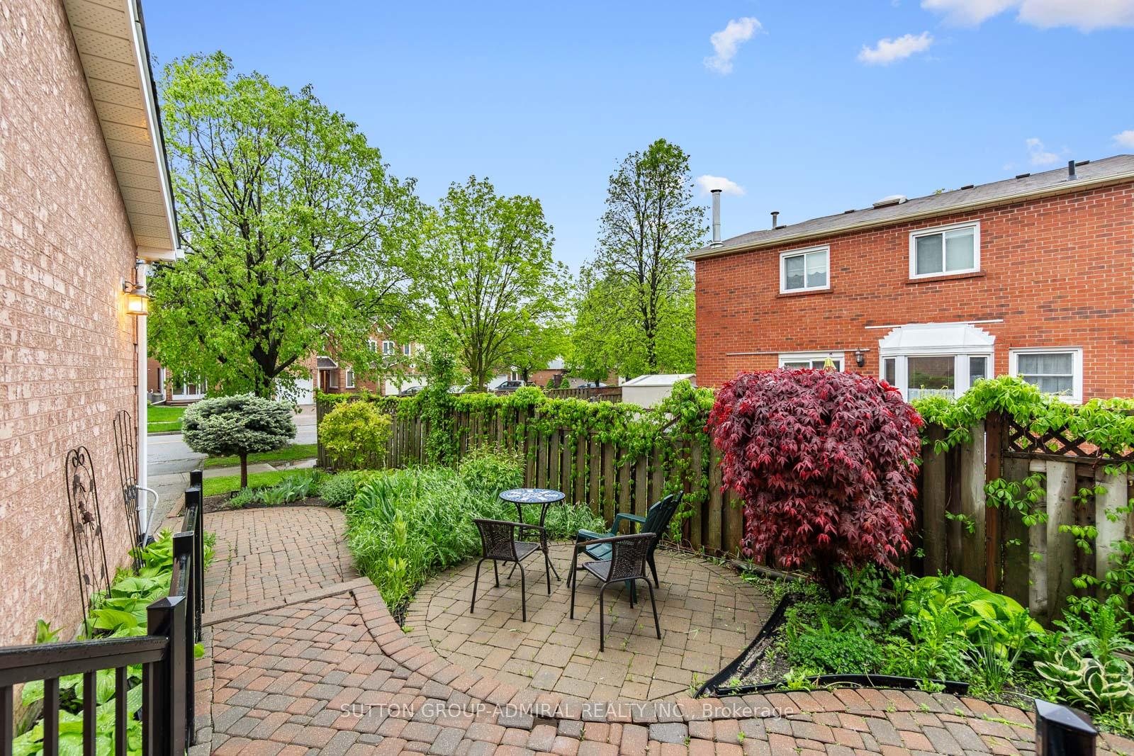 Photo 2 of 288 Chelwood Drive, Vaughan, Brownridge — HOMEH