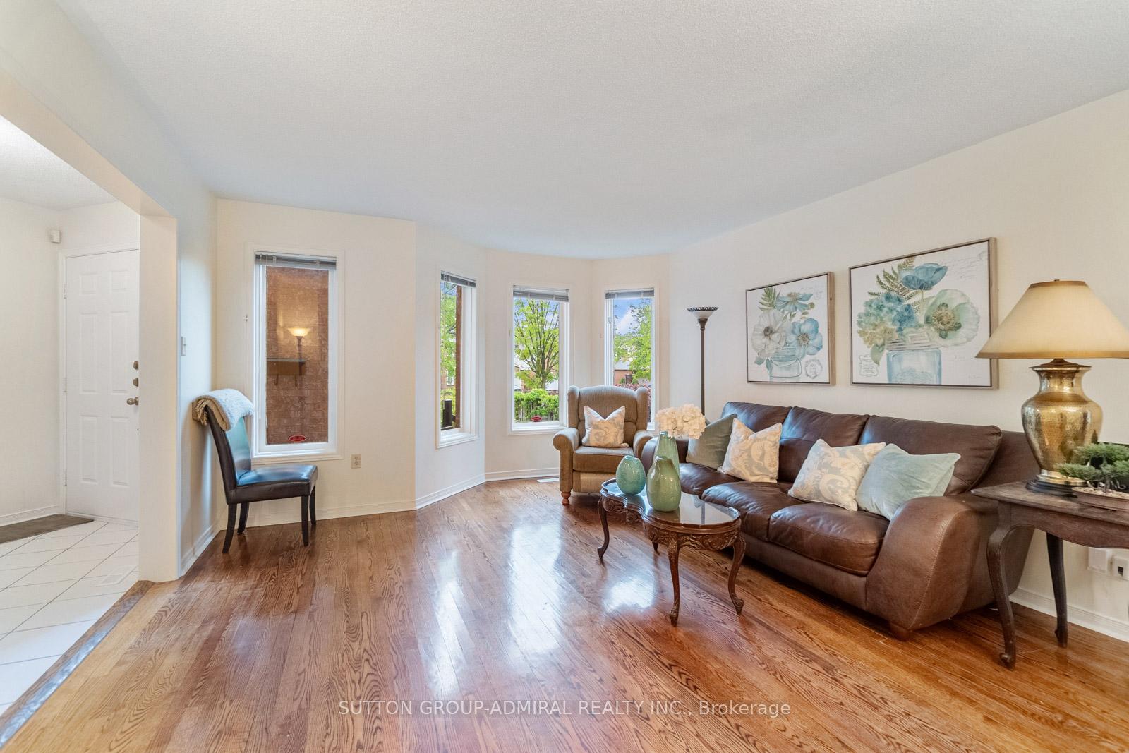 Photo 6 of 288 Chelwood Drive, Vaughan, Brownridge — HOMEH