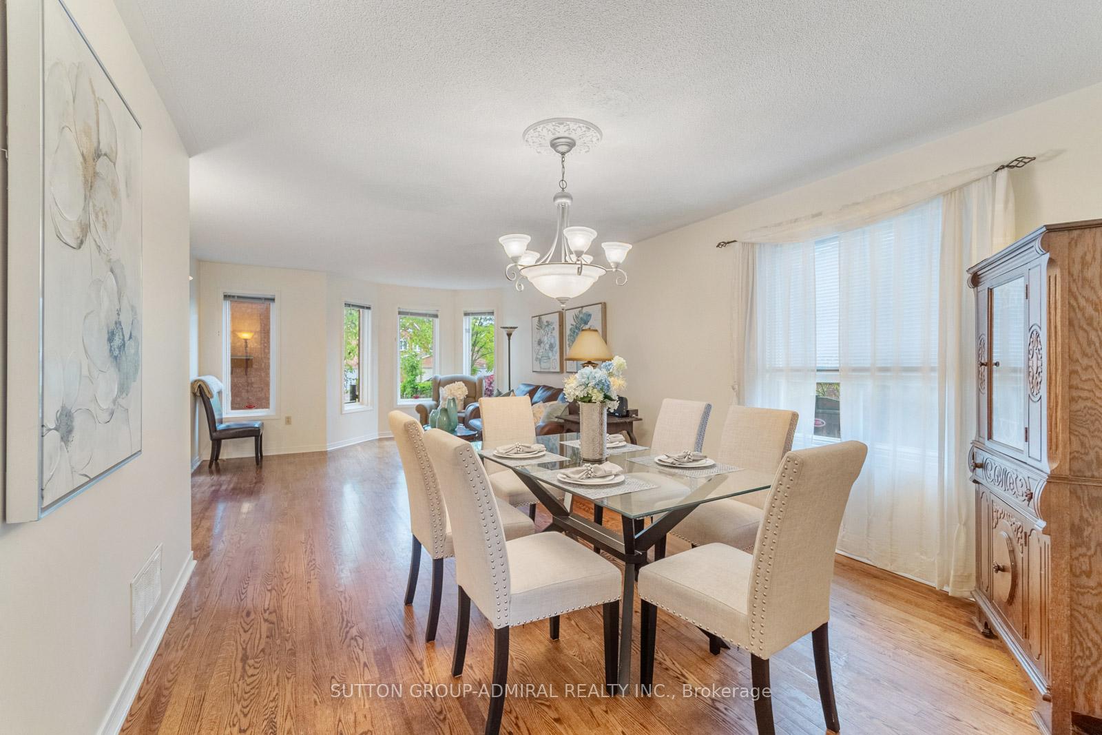 Photo 9 of 288 Chelwood Drive, Vaughan, Brownridge — HOMEH