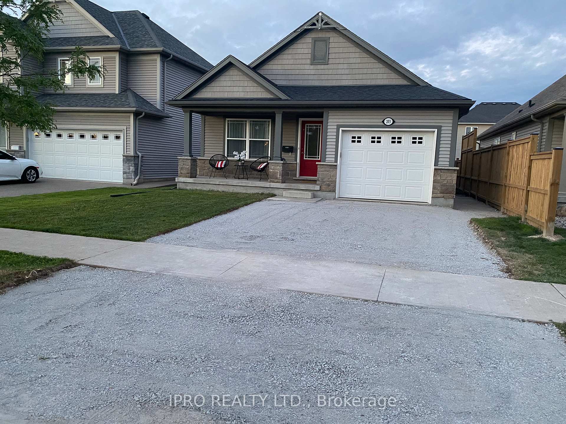 Photo 1 of Unit Basemnt, 203 Classic Avenue, Welland, Lincoln/Crowland — HOMEH