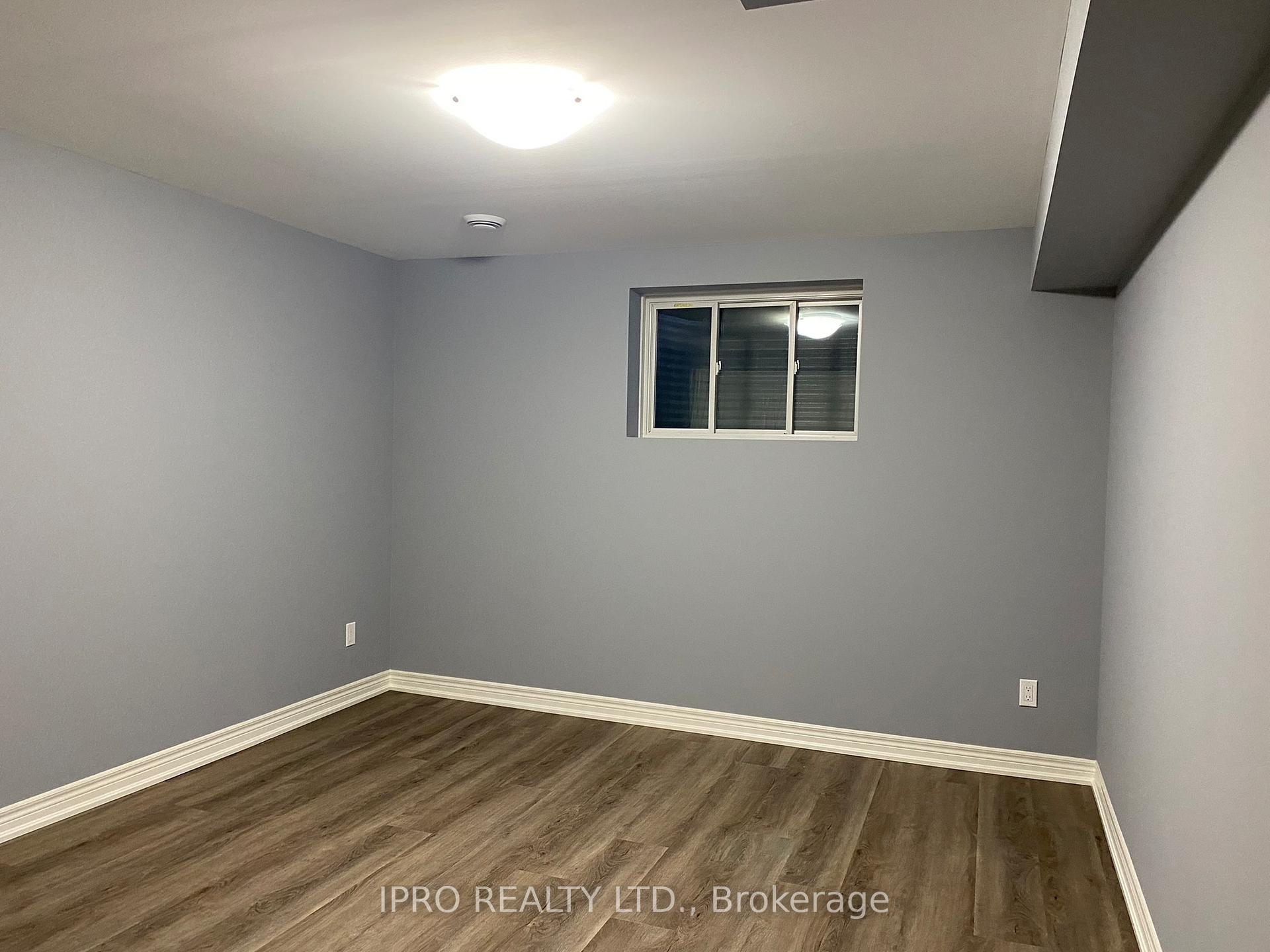 Photo 10 of Unit Basemnt, 203 Classic Avenue, Welland, Lincoln/Crowland — HOMEH