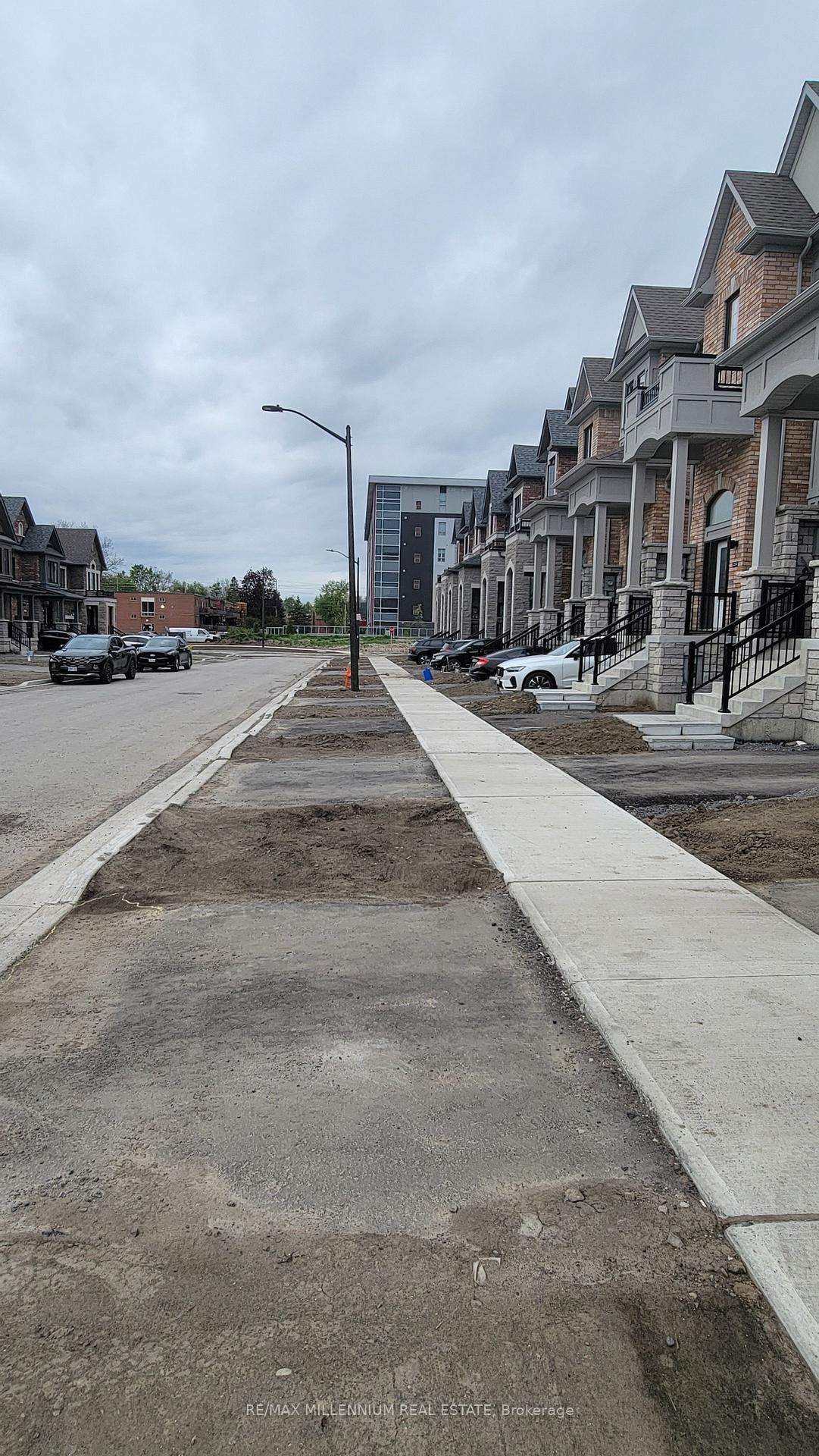 Photo 2 of 5 Frank Lloyd Wright Street, Whitby, Downtown Whitby — HOMEH