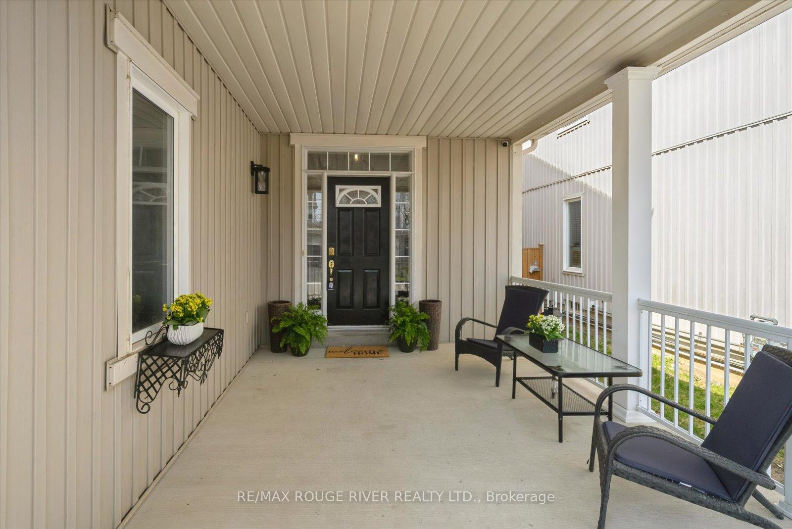 Photo 5 of 57 Penhurst Drive, Whitby, Brooklin — HOMEH