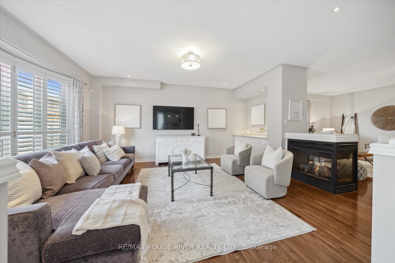 Photo 12 of 57 Penhurst Drive, Whitby, Brooklin — HOMEH