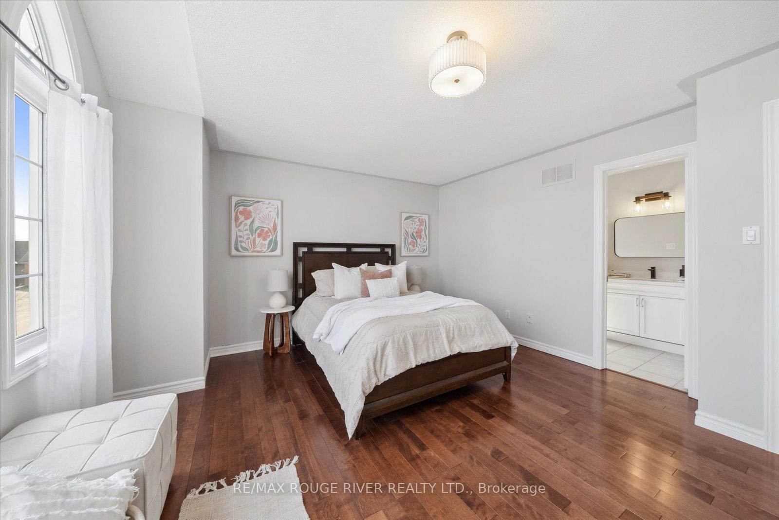 Photo 27 of 57 Penhurst Drive, Whitby, Brooklin — HOMEH
