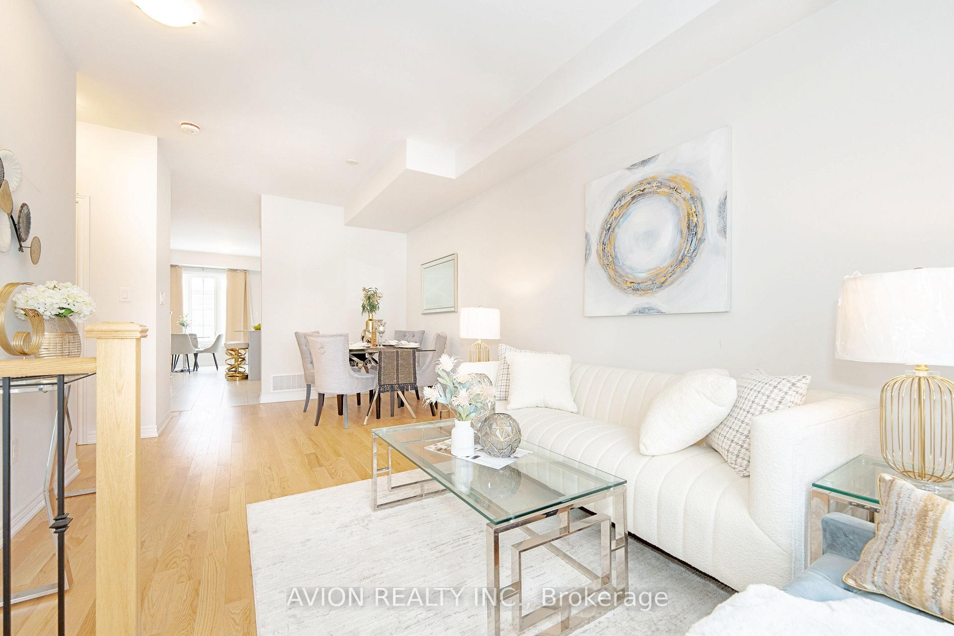 Photo 2 of 535 White's Hill Avenue, Markham, Cornell — HOMEH
