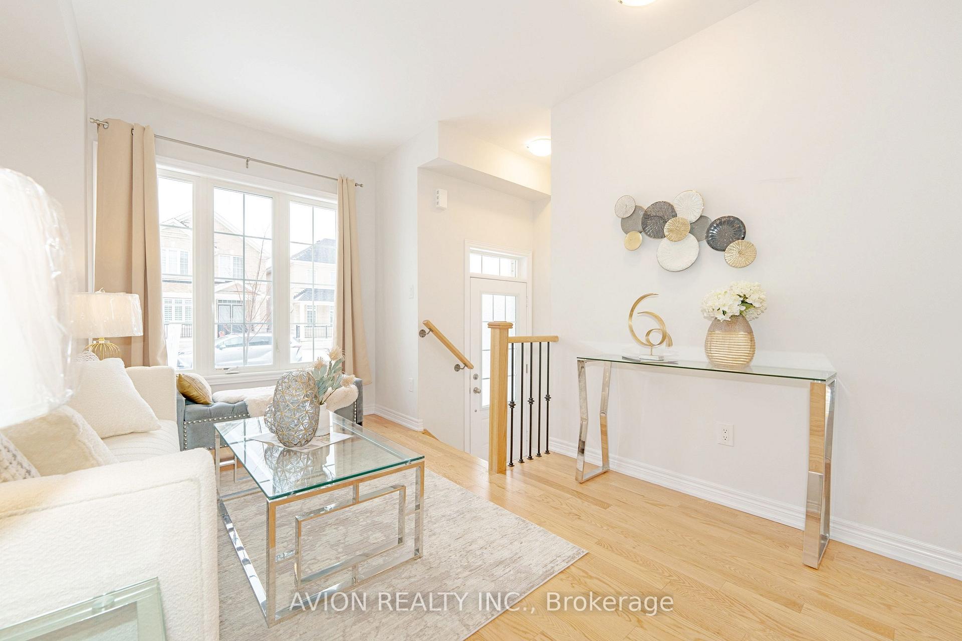 Photo 6 of 535 White's Hill Avenue, Markham, Cornell — HOMEH