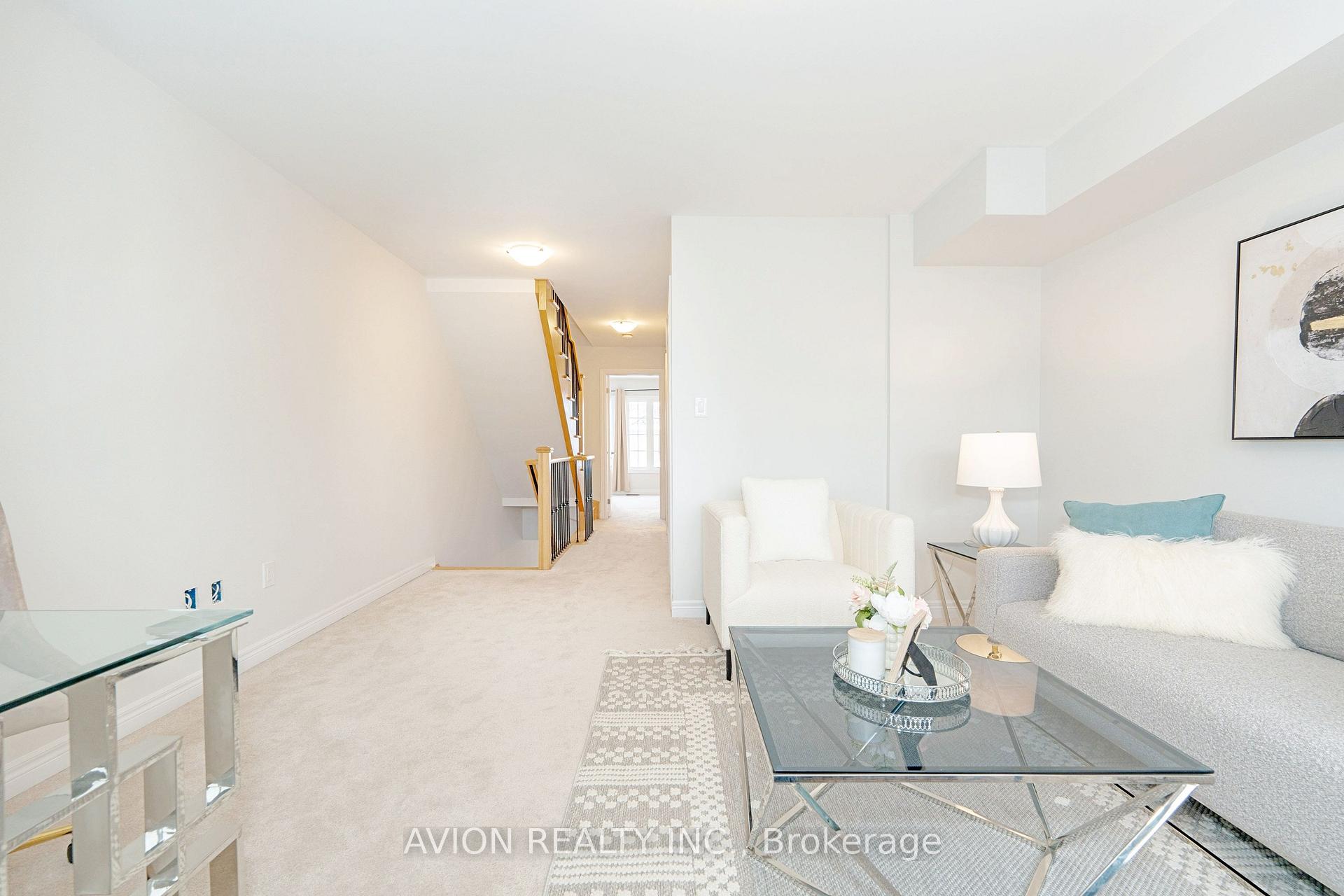 Photo 17 of 535 White's Hill Avenue, Markham, Cornell — HOMEH