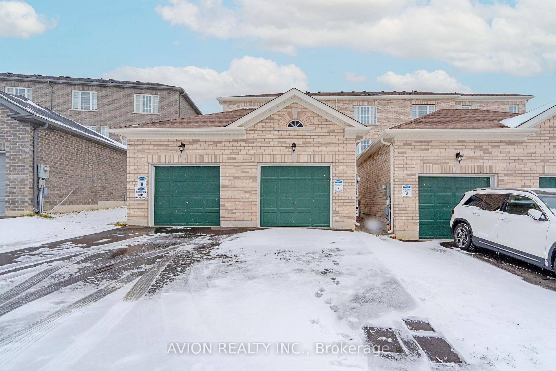 Photo 33 of 535 White's Hill Avenue, Markham, Cornell — HOMEH