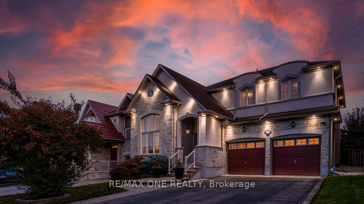 Photo 2 of 15 Burgundy Trail, Vaughan, Patterson — HOMEH