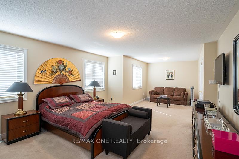 Photo 15 of 15 Burgundy Trail, Vaughan, Patterson — HOMEH