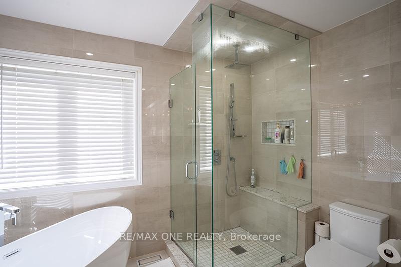 Photo 16 of 15 Burgundy Trail, Vaughan, Patterson — HOMEH