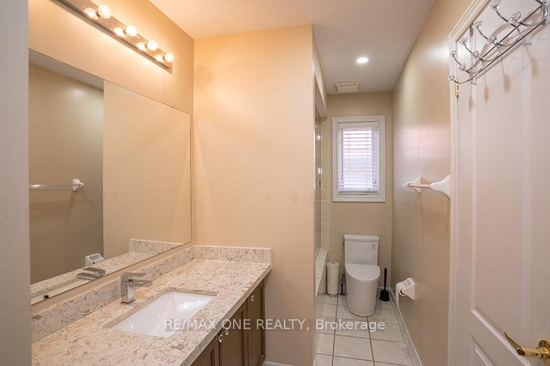 Photo 23 of 15 Burgundy Trail, Vaughan, Patterson — HOMEH