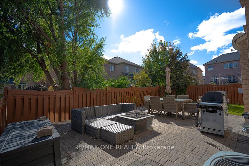Photo 27 of 15 Burgundy Trail, Vaughan, Patterson — HOMEH