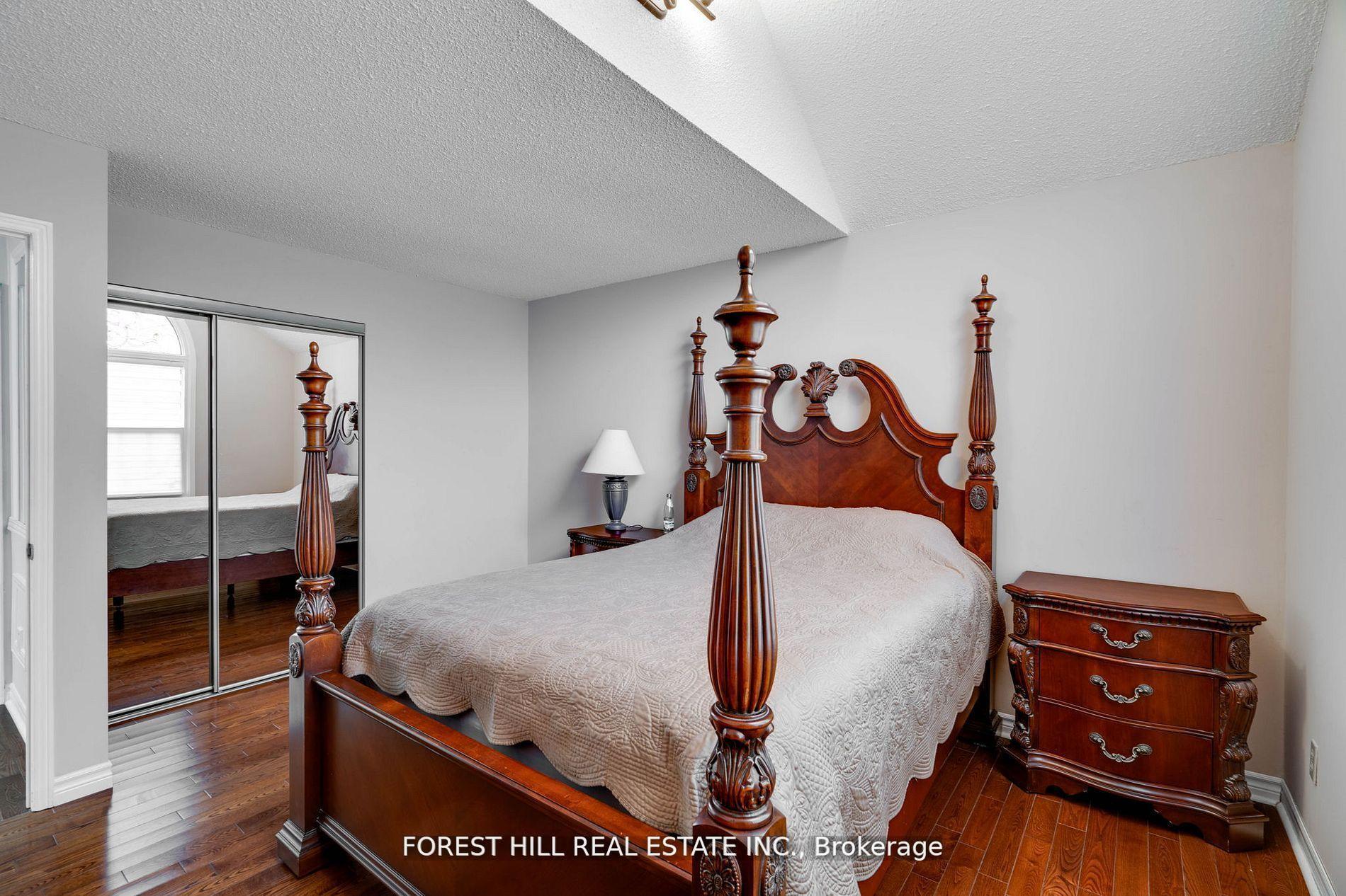 Photo 20 of 48 Haskell Crescent, Aurora, Aurora Highlands — HOMEH