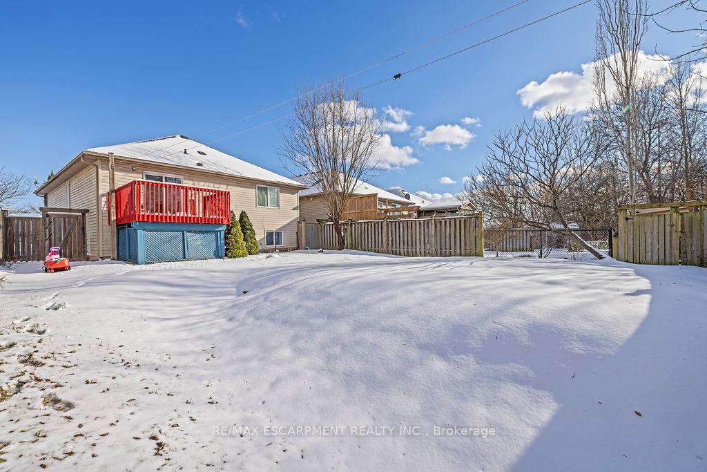 Photo 4 of 291 St Lawrence Drive, Welland, N. Welland — HOMEH