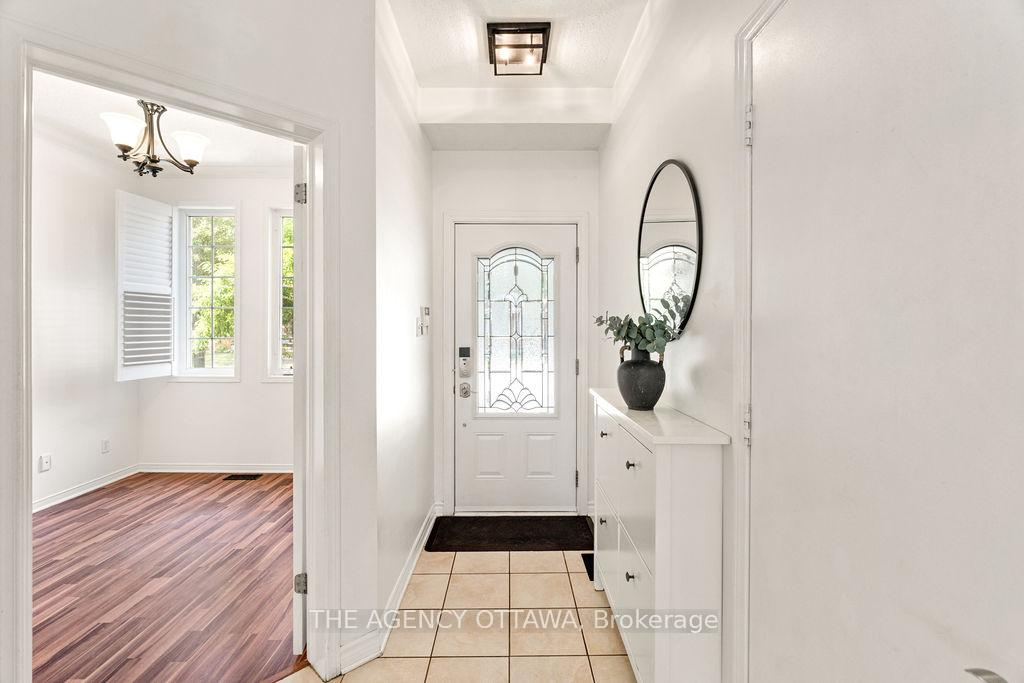 Photo 5 of 70 Appledale Drive, Ottawa, Barrhaven - Longfields — HOMEH