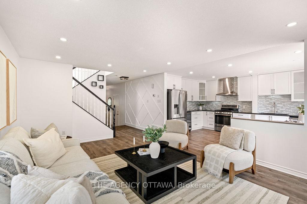 Photo 10 of 70 Appledale Drive, Ottawa, Barrhaven - Longfields — HOMEH