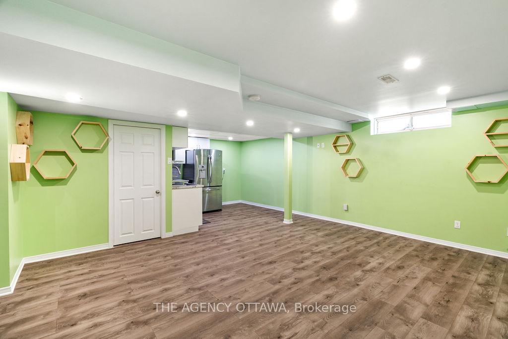 Photo 36 of 70 Appledale Drive, Ottawa, Barrhaven - Longfields — HOMEH