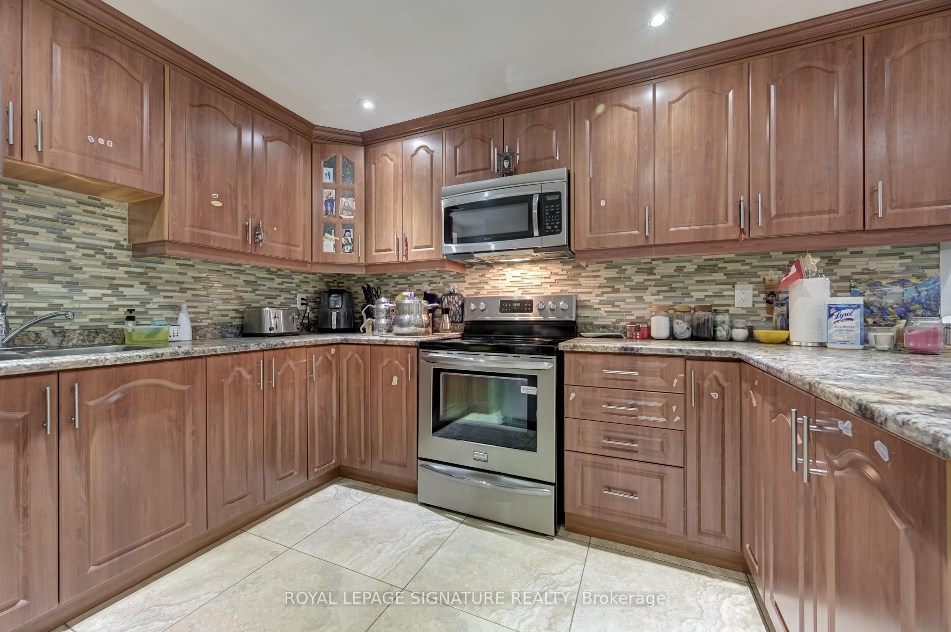 Photo 7 of Unit Bsmt, 71 Pieta Place, Vaughan, Vellore Village — HOMEH
