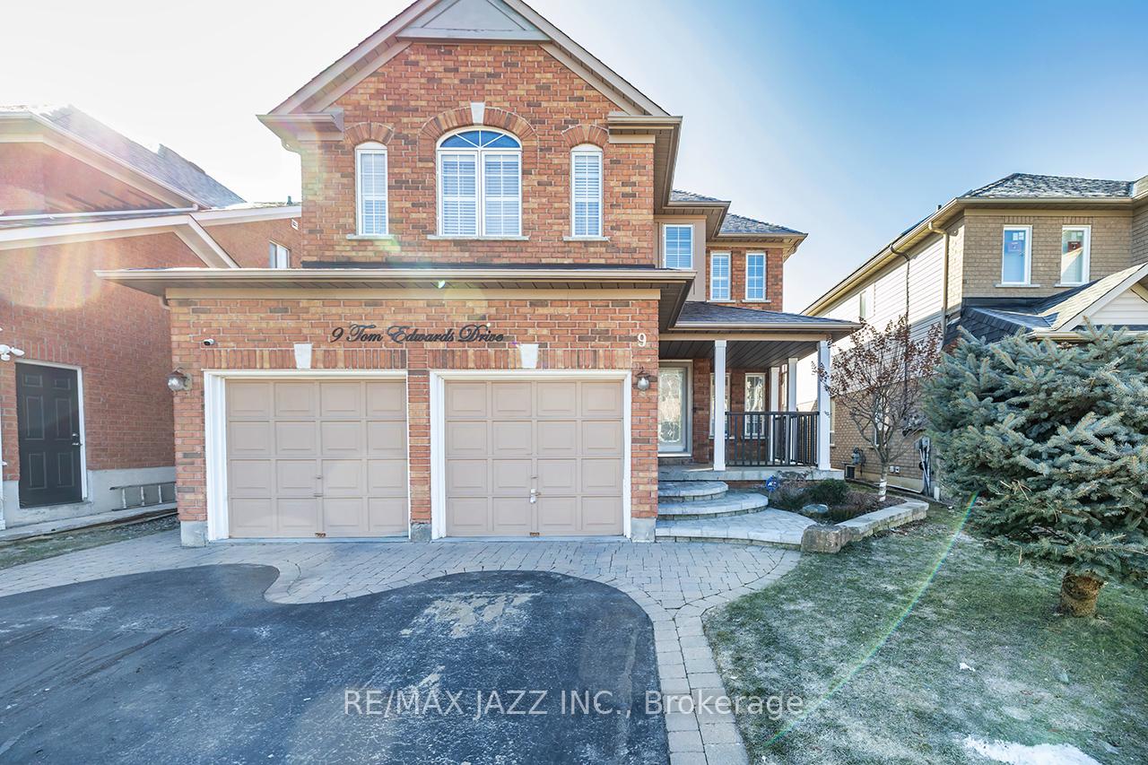Photo 2 of 9 Tom Edwards Drive, Whitby, Rolling Acres — HOMEH