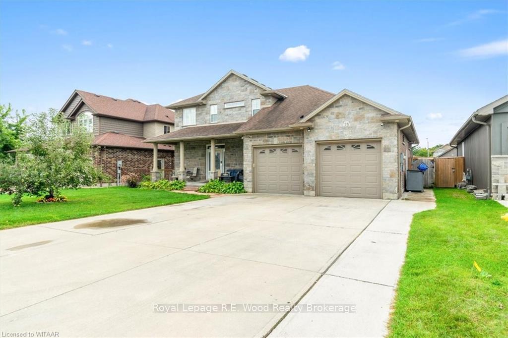 Front of 78 Oliver Crescent