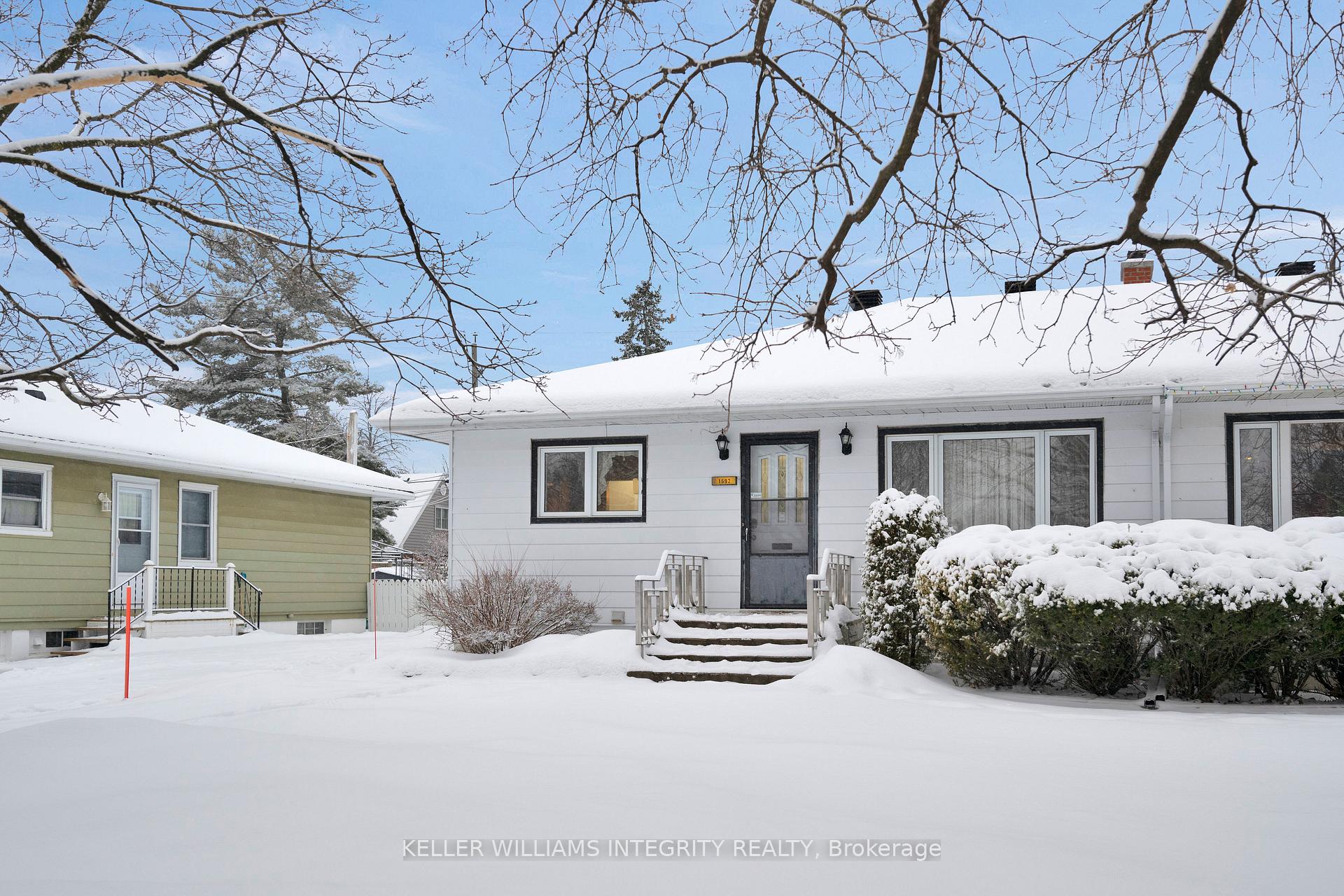 Photo 1 of 1592 Digby Street, Ottawa, Riverview Park — HOMEH