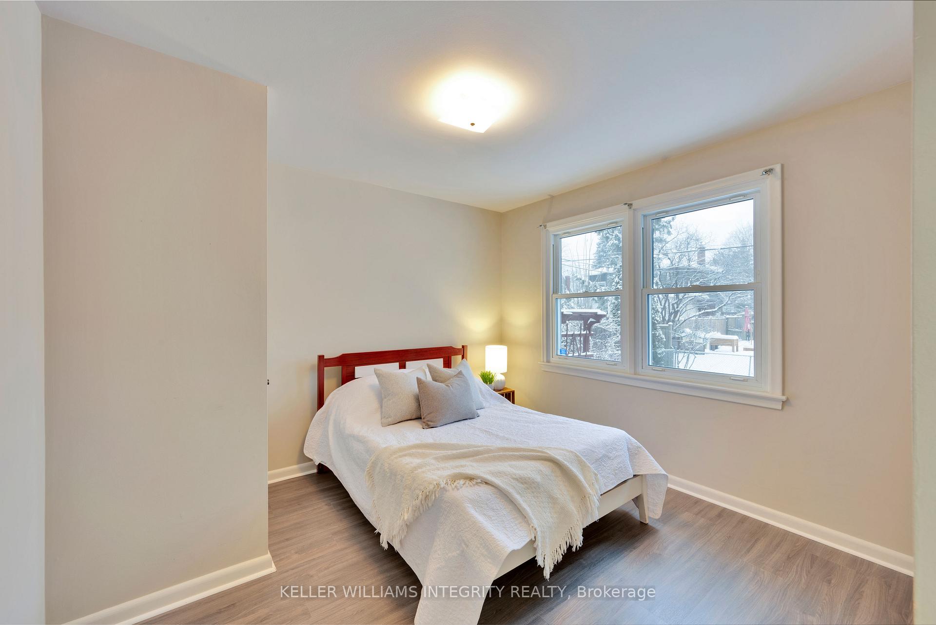 Photo 9 of 1592 Digby Street, Ottawa, Riverview Park — HOMEH