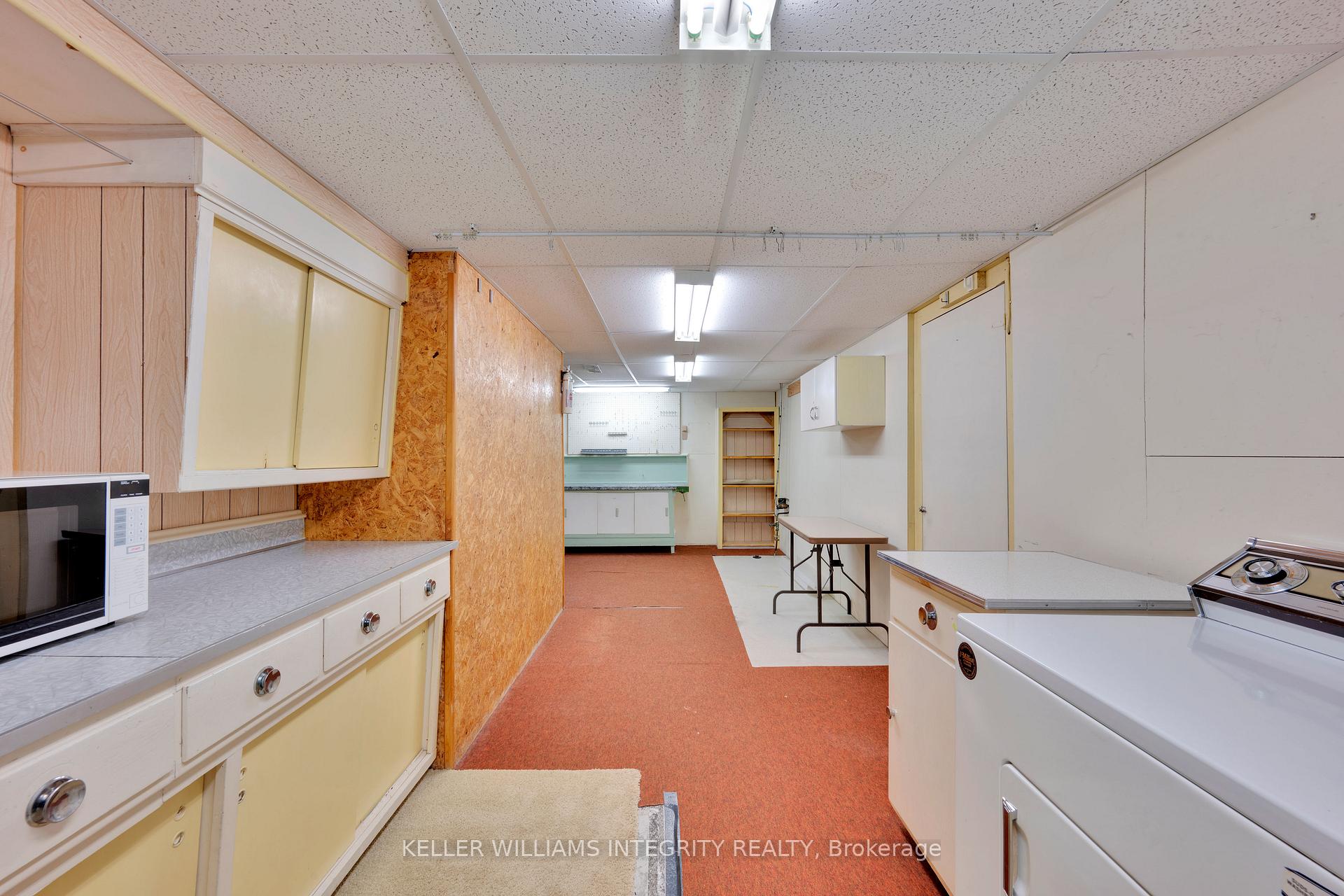 Photo 15 of 1592 Digby Street, Ottawa, Riverview Park — HOMEH