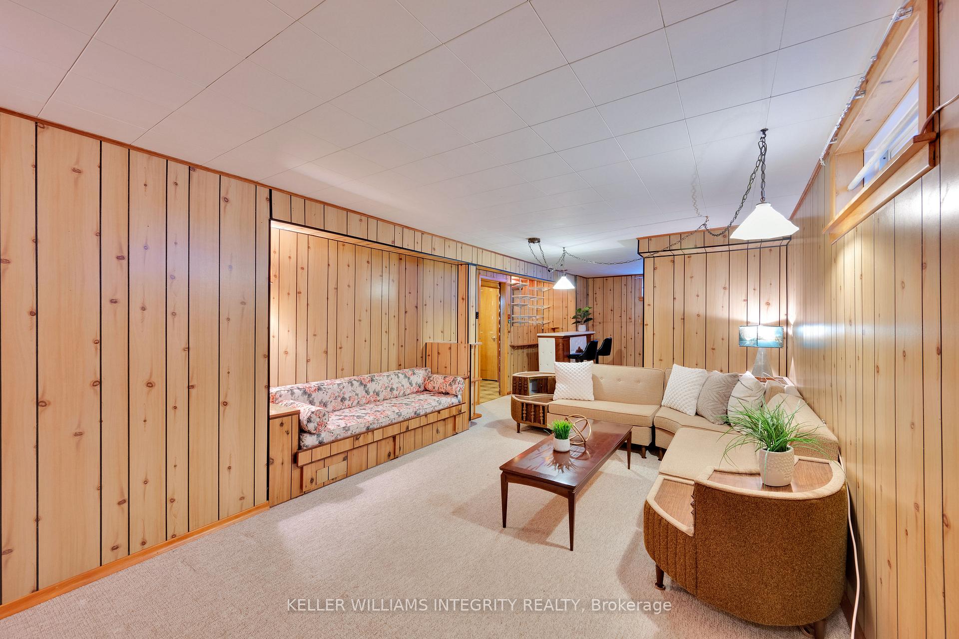 Photo 19 of 1592 Digby Street, Ottawa, Riverview Park — HOMEH