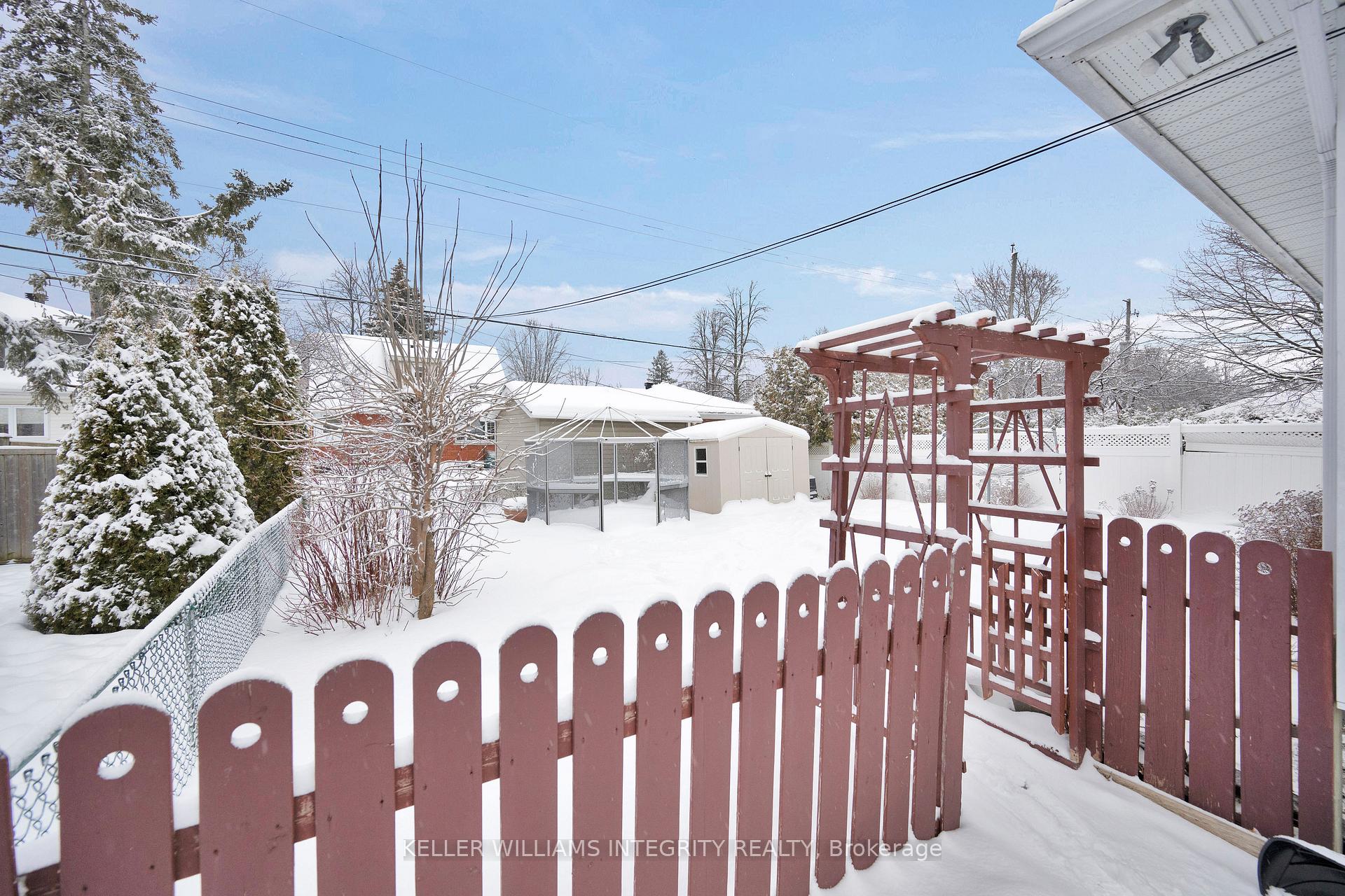 Photo 22 of 1592 Digby Street, Ottawa, Riverview Park — HOMEH