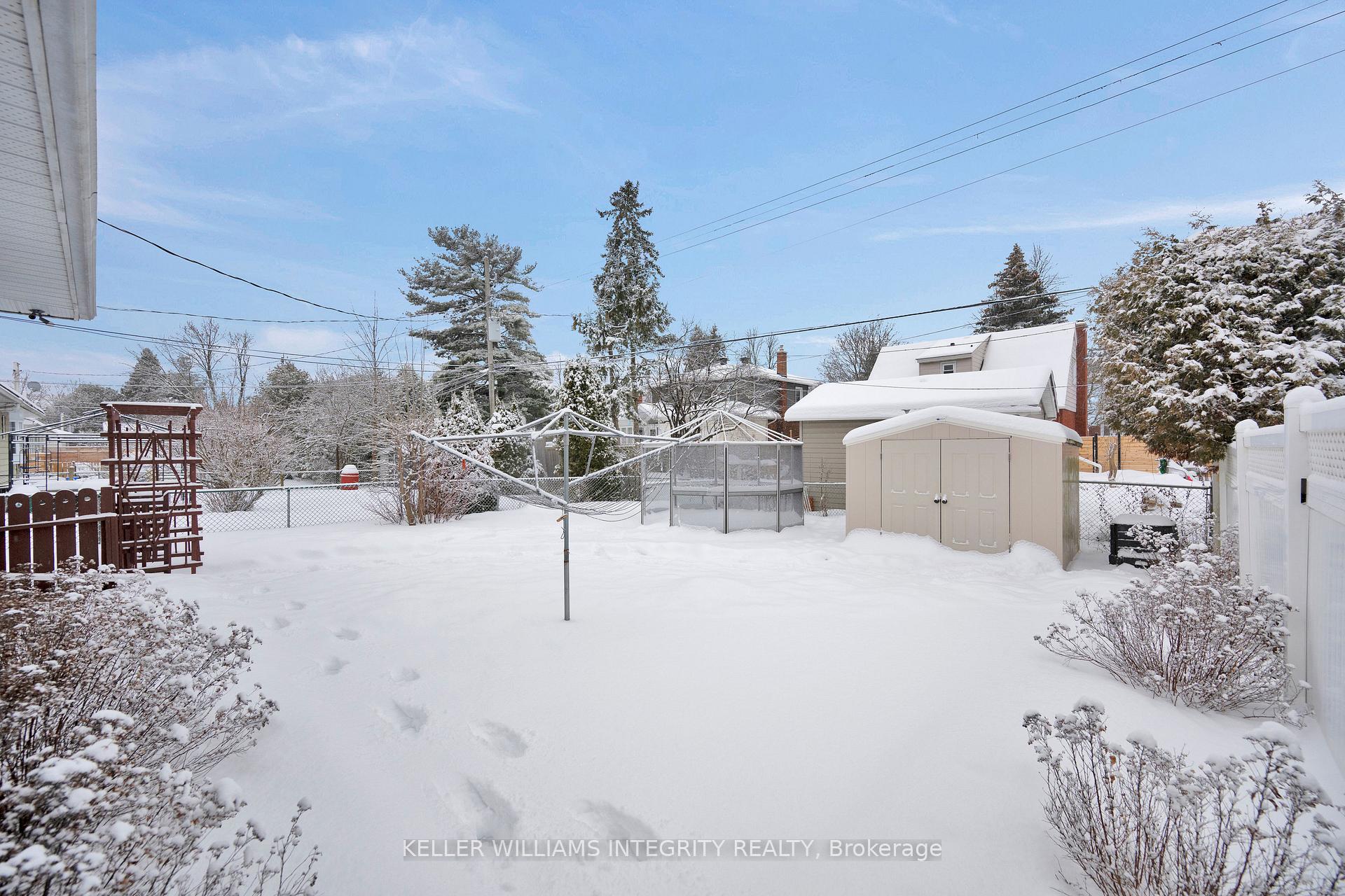 Photo 24 of 1592 Digby Street, Ottawa, Riverview Park — HOMEH