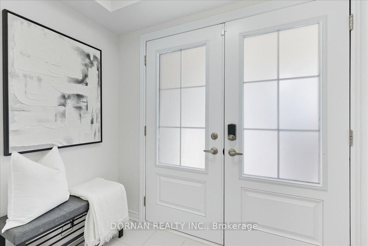 Photo 5 of 33 Mappin Way, Whitby, Rolling Acres — HOMEH