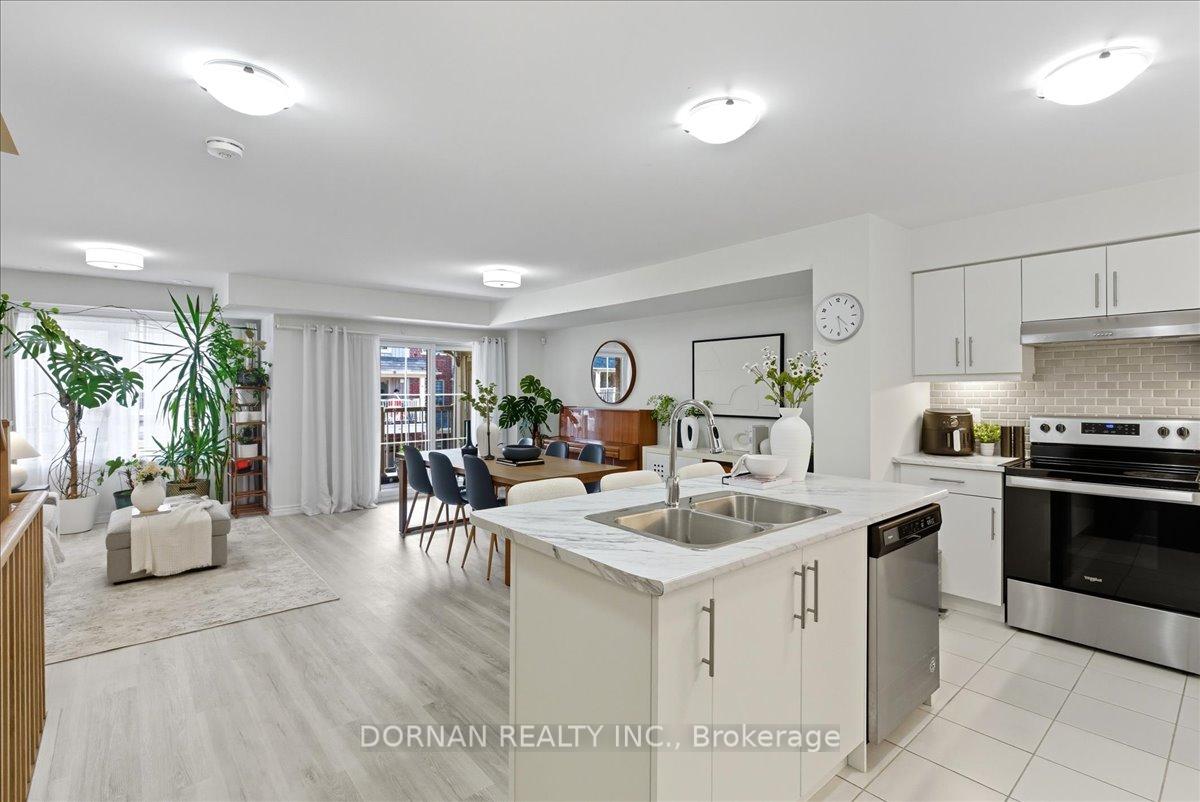 Photo 8 of 33 Mappin Way, Whitby, Rolling Acres — HOMEH