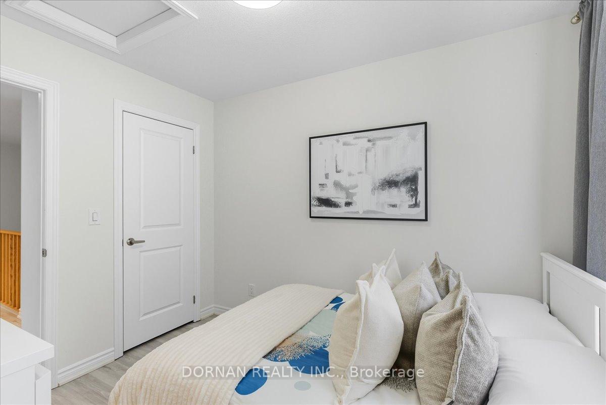 Photo 31 of 33 Mappin Way, Whitby, Rolling Acres — HOMEH