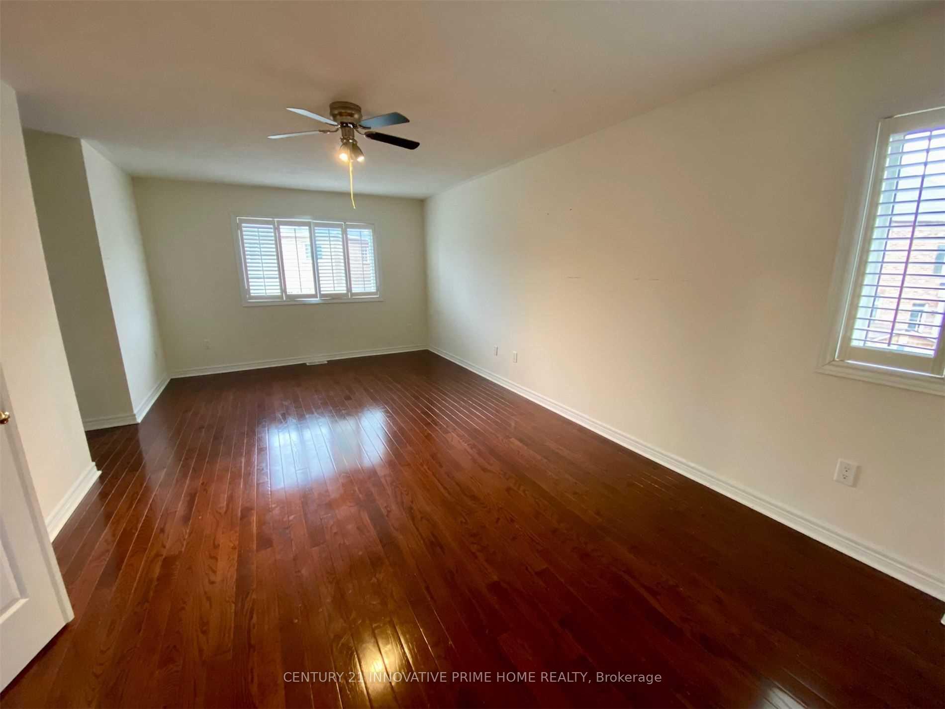 Photo 7 of 14 Sivyer Crescent, Ajax, Northeast Ajax — HOMEH