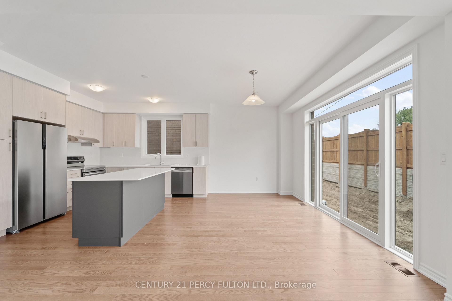 Photo 10 of 41 Bridgeland Drive, Whitby, Rural Whitby — HOMEH