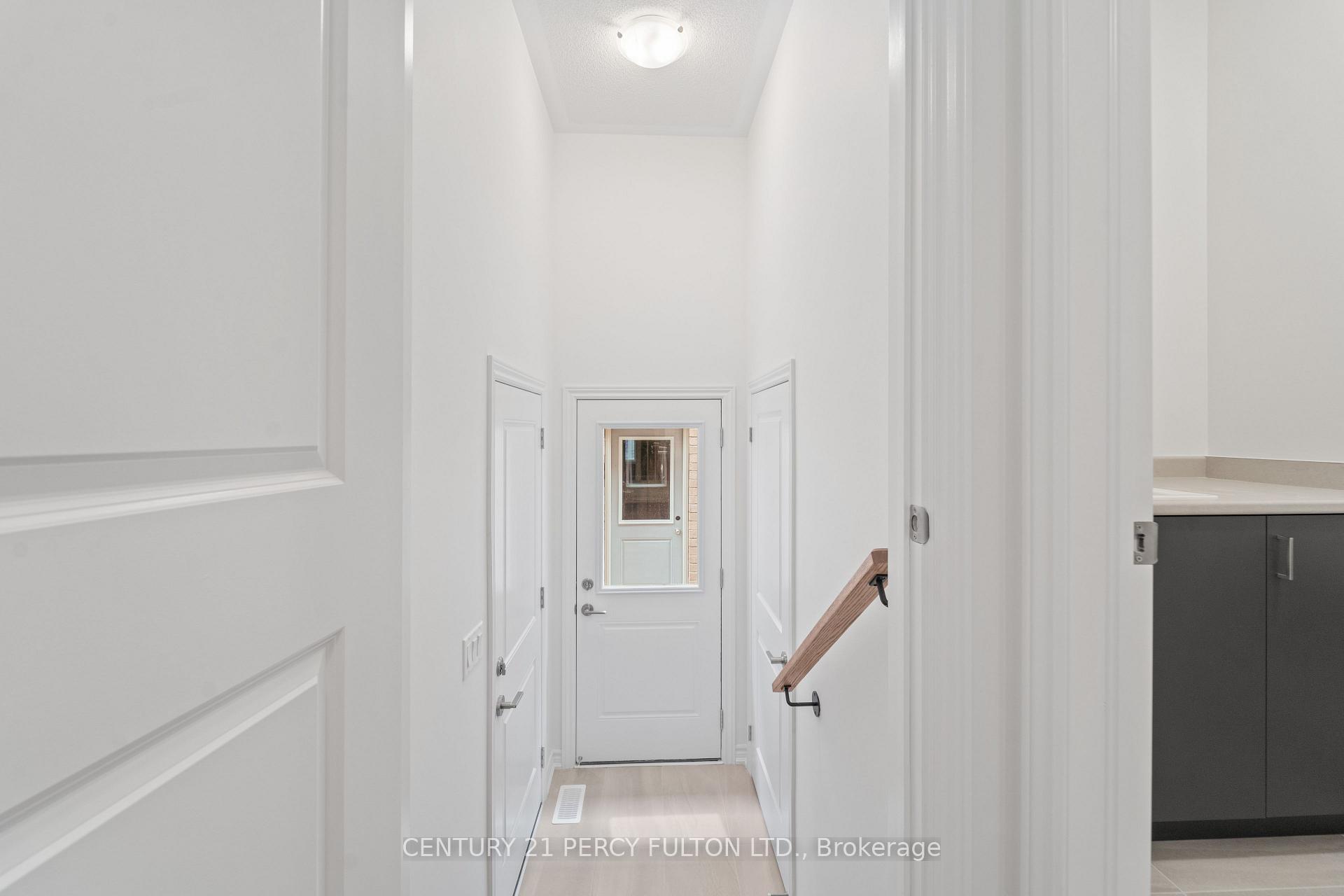 Photo 15 of 41 Bridgeland Drive, Whitby, Rural Whitby — HOMEH