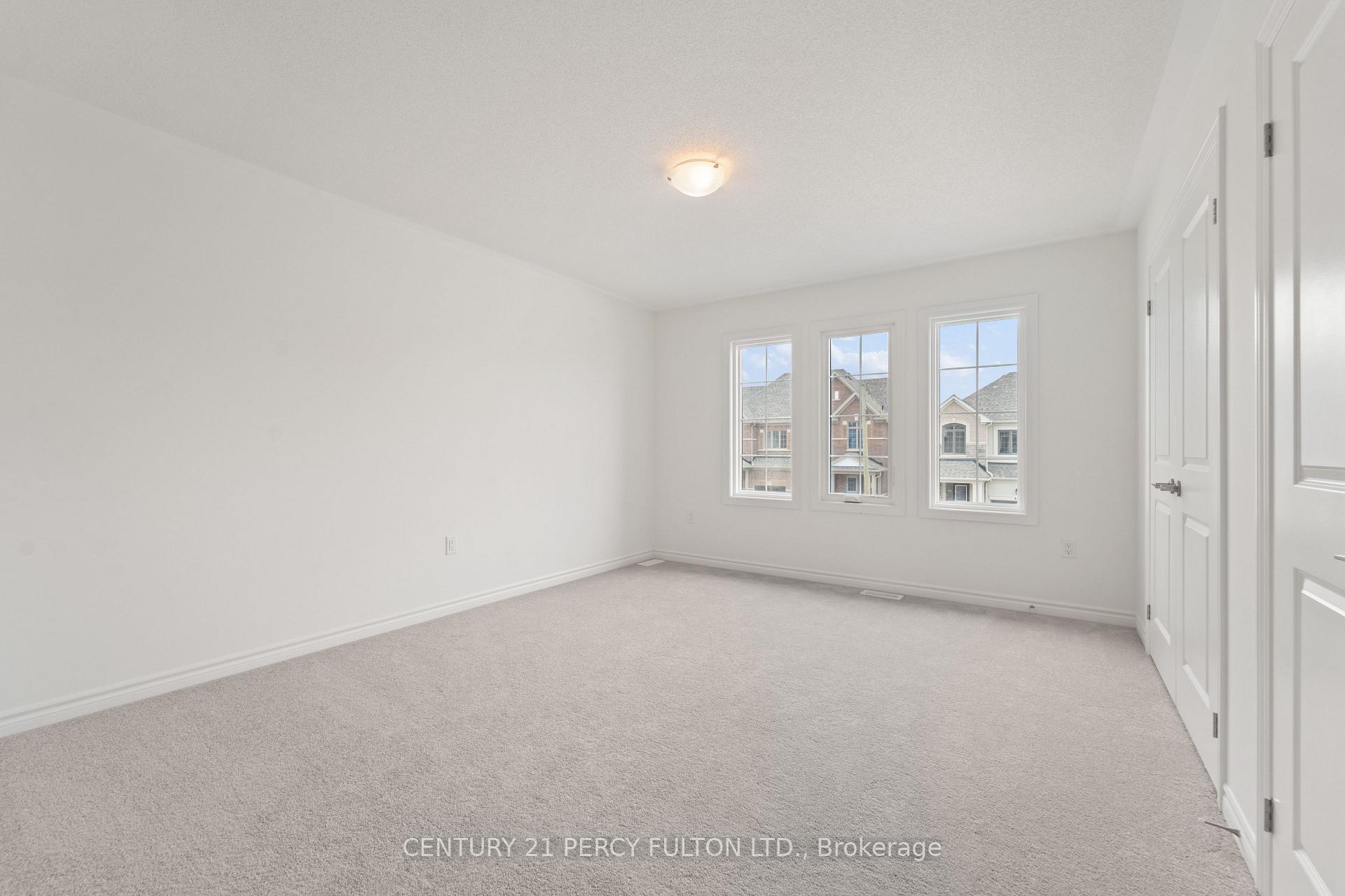 Photo 26 of 41 Bridgeland Drive, Whitby, Rural Whitby — HOMEH