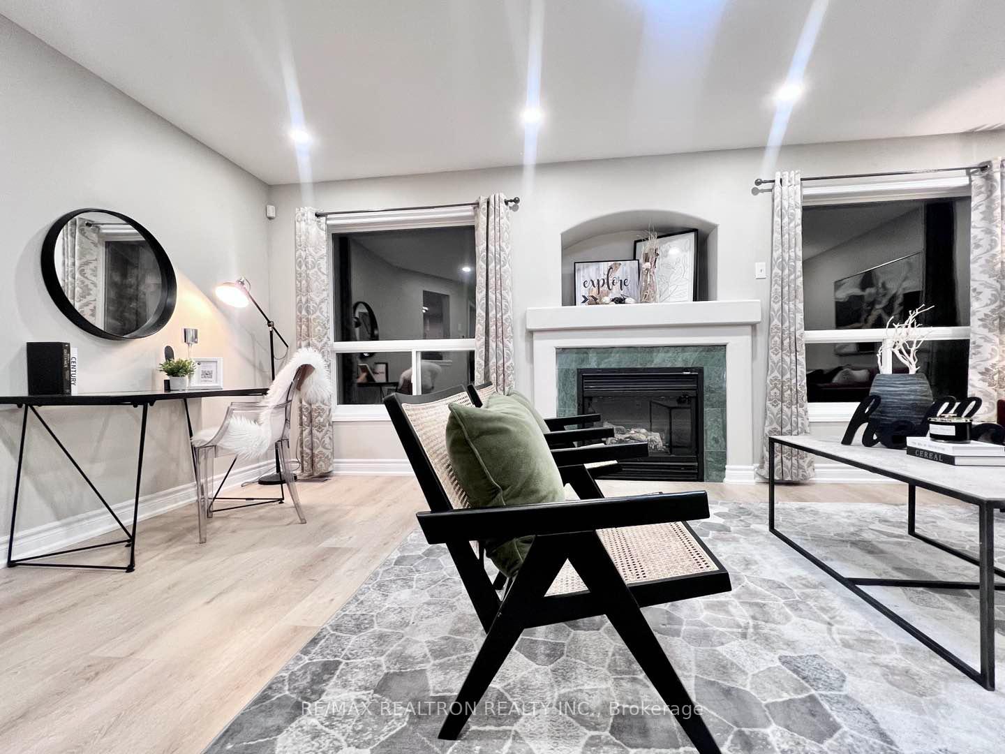 Photo 2 of 597 Fred Mclaren Boulevard, Markham, Wismer — HOMEH