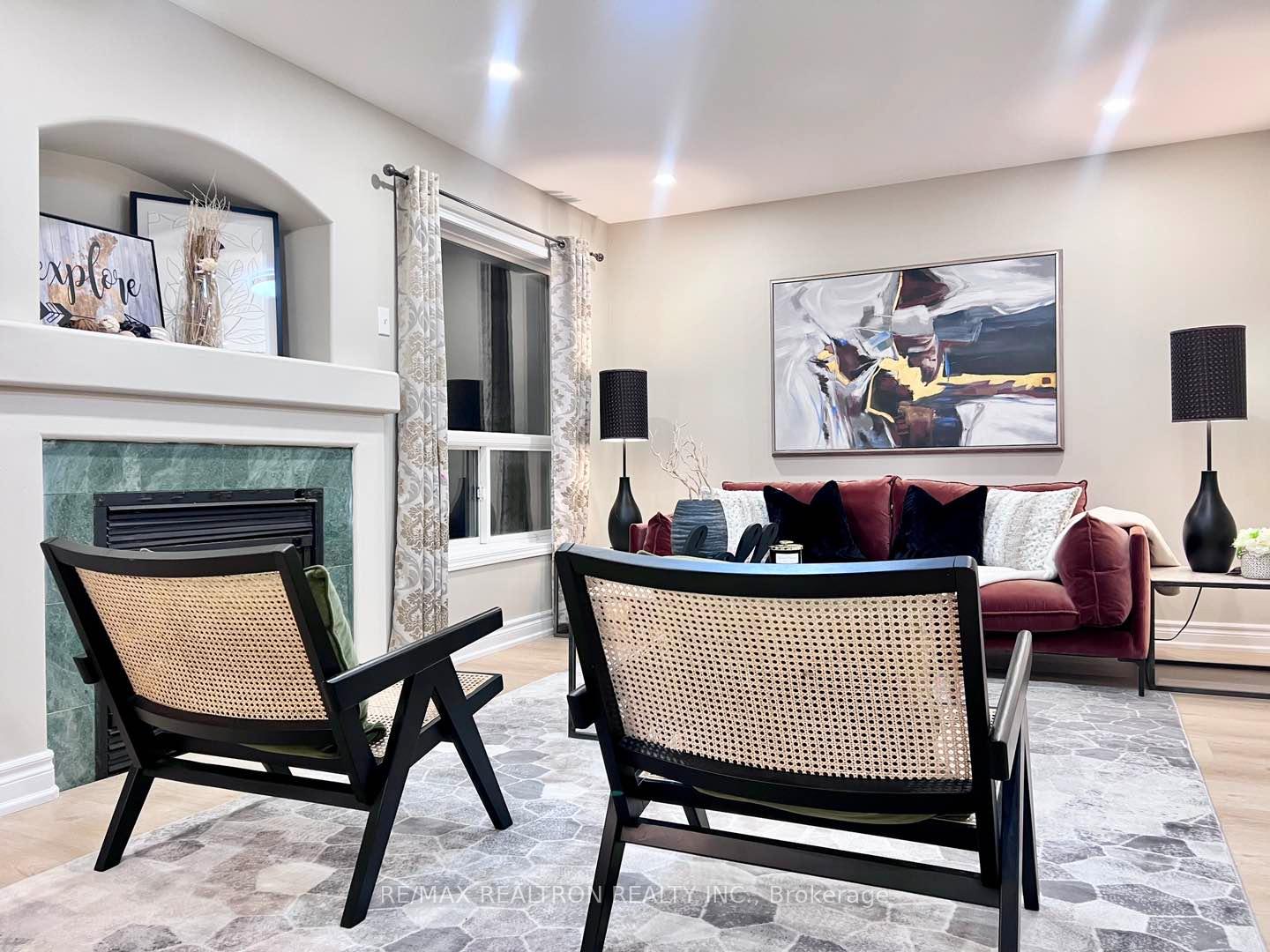 Photo 4 of 597 Fred Mclaren Boulevard, Markham, Wismer — HOMEH