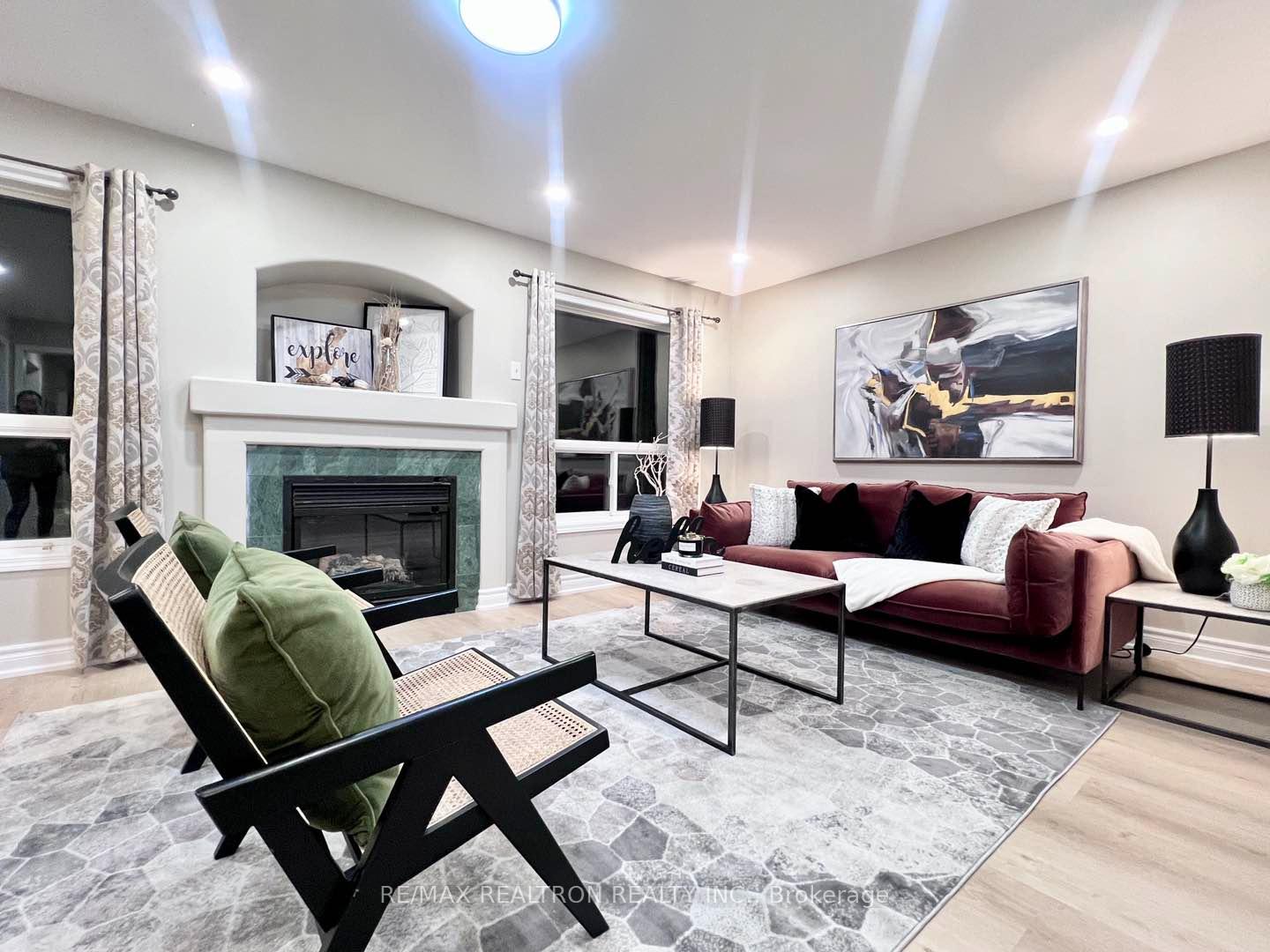 Photo 6 of 597 Fred Mclaren Boulevard, Markham, Wismer — HOMEH