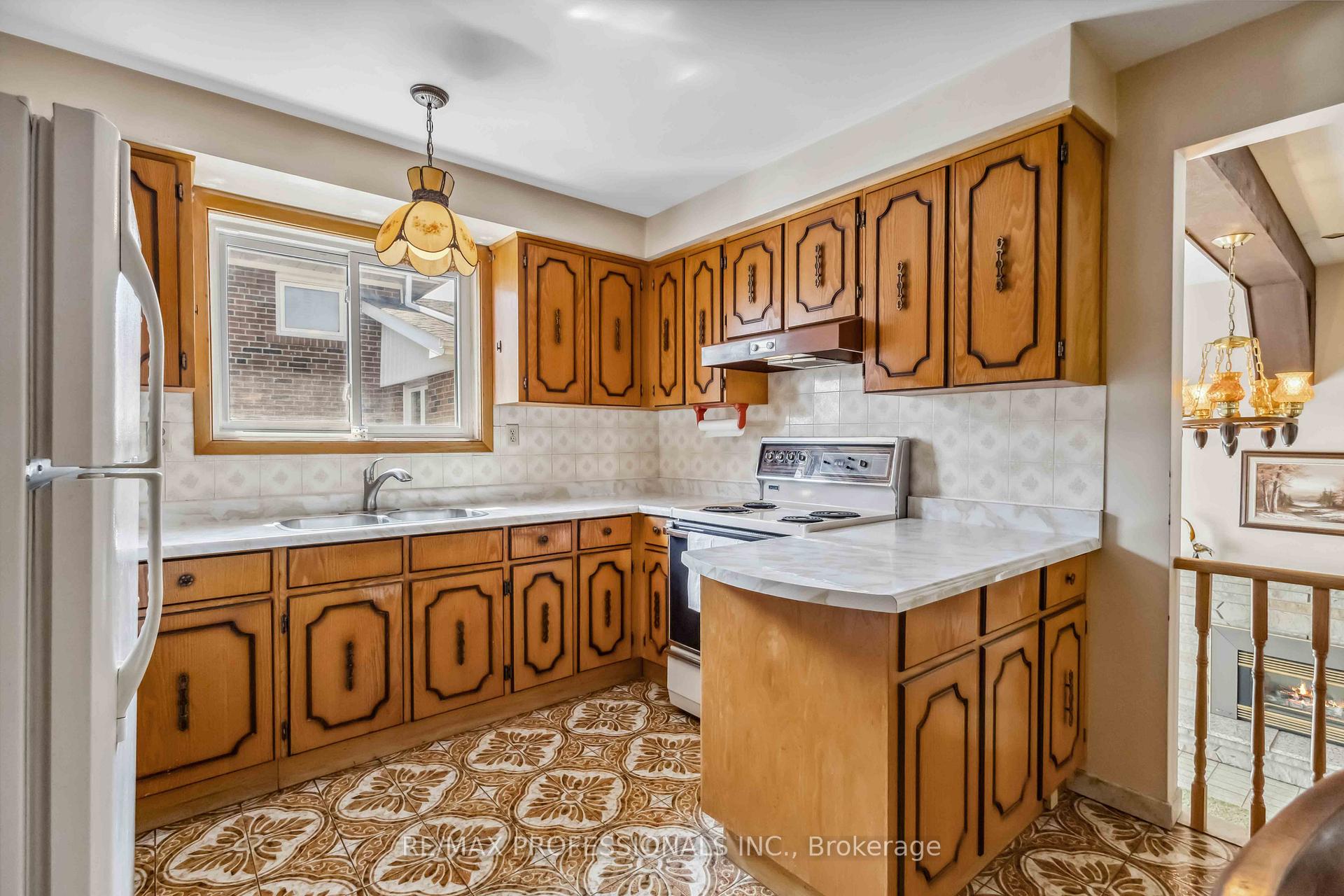 Photo 17 of 525 Woodbridge Avenue, Vaughan, West Woodbridge — HOMEH