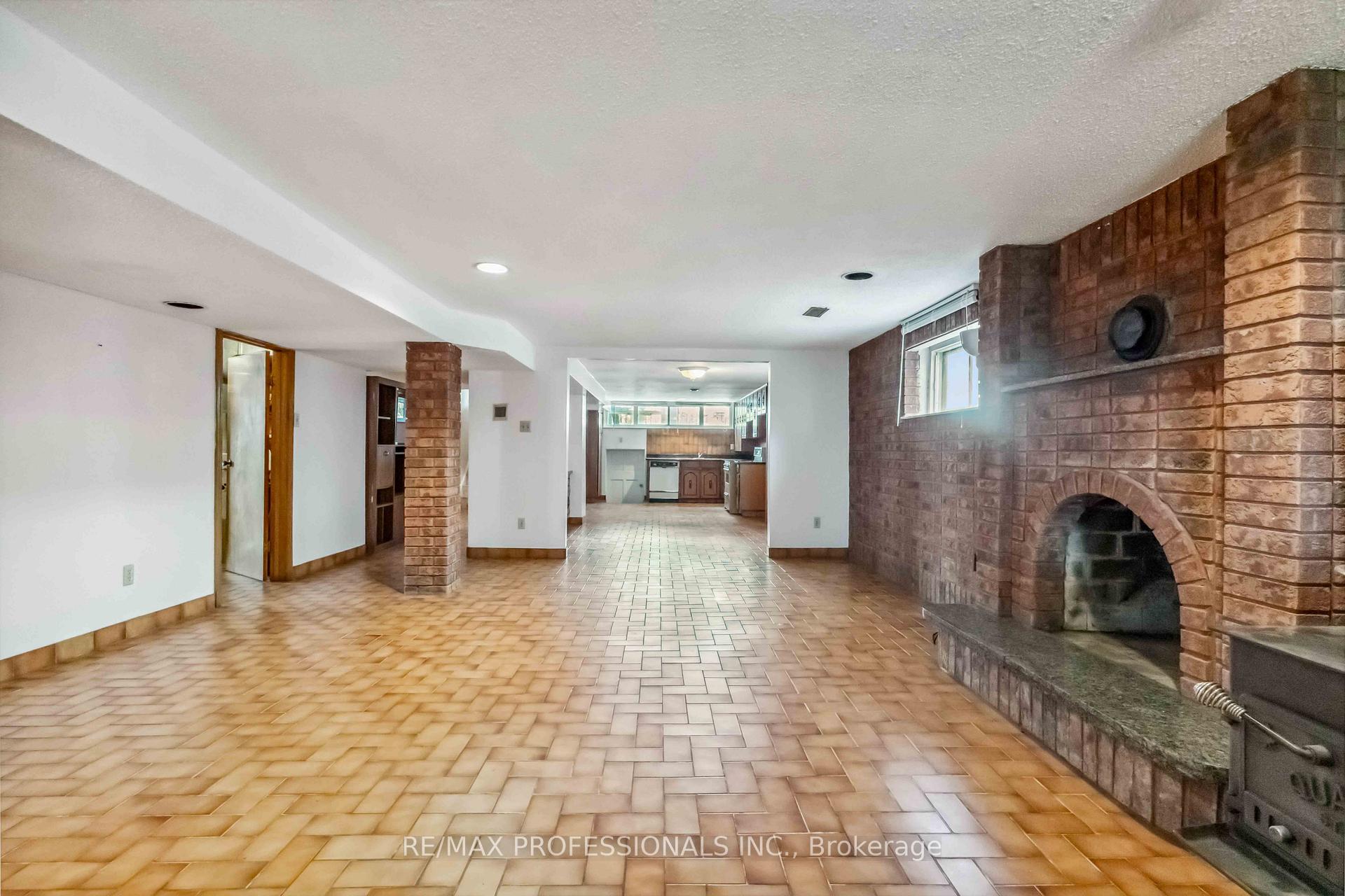 Photo 32 of 525 Woodbridge Avenue, Vaughan, West Woodbridge — HOMEH